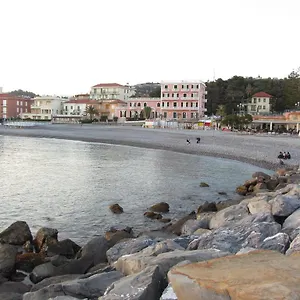 La Casa Della Zia , Bordighera Italia